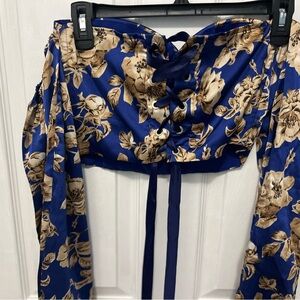 SHEIN Blue and Gold Floral Lace-Up Crop Top